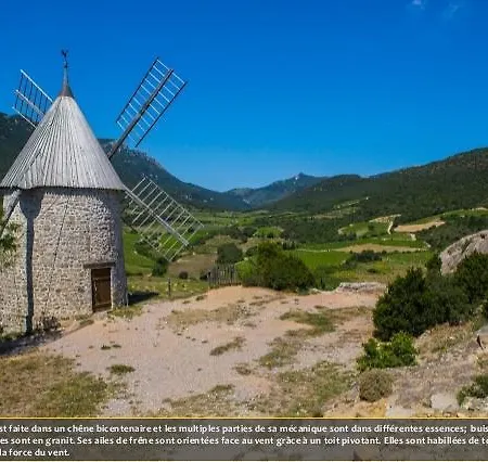 La Claouzo Oda ve Kahvaltı 3*