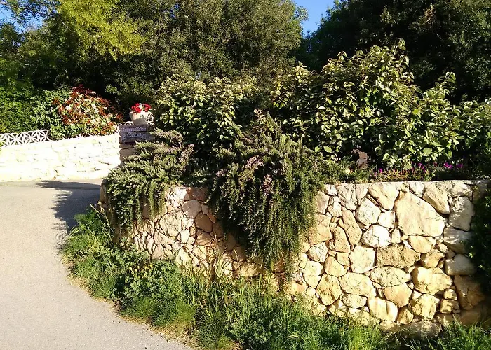 La Claouzo Couette-café